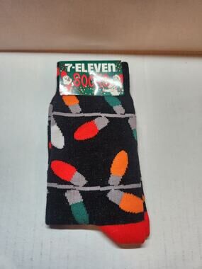 NEW 7-ELEVEN LIMITED HOLIDAY EDITION CHRISTMAS SOCKS 1 PAIR . Universal Fit